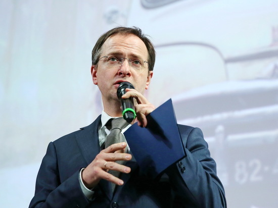 Мединский привел в Кремль Тарантино