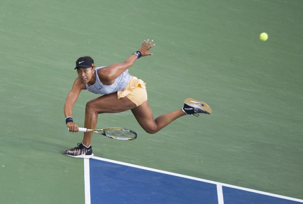 Серена и Осака сыграли впервые после того US Open. Уильямс все делала лучше, японка не справилась с ветром