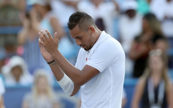 &laquo;Робот. Зверюга. Чудовище&raquo;. Что соперники говорят о Медведеве