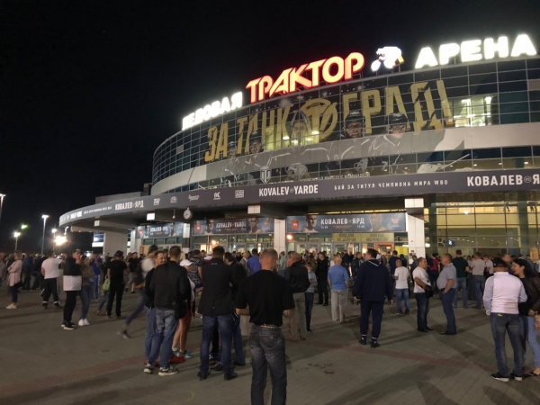 Ковалев еле выжил в 8-м раунде, но все-таки нокаутировал Ярда!