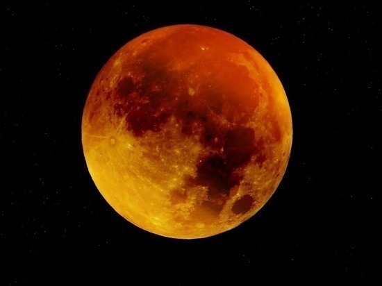 Доказано земное происхождение доставленного американцами камня с Луны