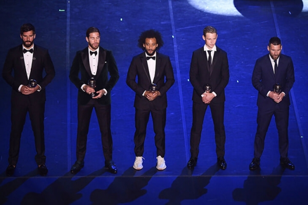 Премия ФИФА The Best: Клопп – тренер года, ван Дейк не жалеет о проигрыше Месси, Криш не приехал