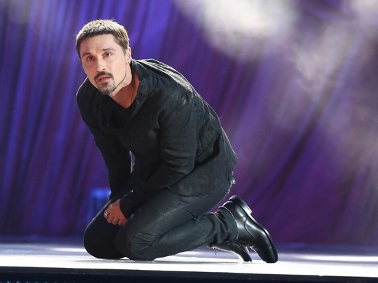 Ургант высмеял "пьяное" выступление Билана в Самаре