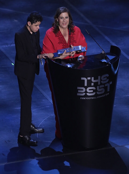 Премия ФИФА The Best: Клопп – тренер года, ван Дейк не жалеет о проигрыше Месси, Криш не приехал