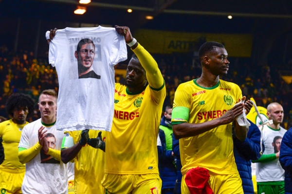 Со смерти Салы прошло уже больше полугода, а в его деле все больше странных деталей &ndash; пилот-дальтоник, отравление угарным газом