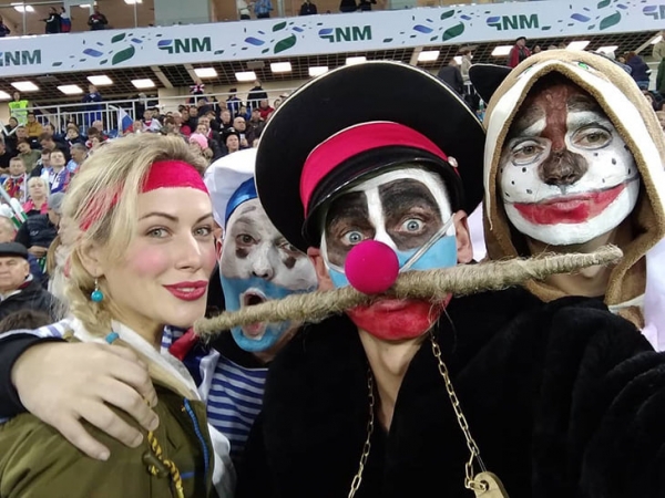 Дзюбе подарили икону с его портретом &ndash; игрок сказал, что это Святой Дзюбинатор