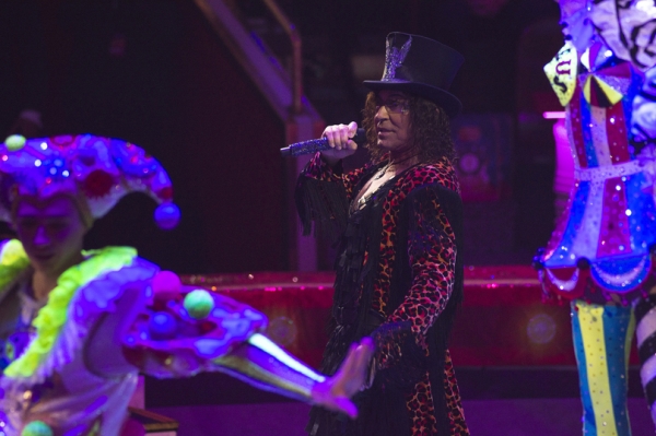  Столетие отечественного цирка: Леонтьев стал леопардом, а Королёва &mdash; собачкой