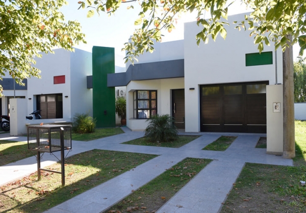 Со смерти Салы прошло уже больше полугода, а в его деле все больше странных деталей &ndash; пилот-дальтоник, отравление угарным газом