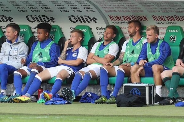 В «Шальке» Тедеско лишил Хеведеса капитанства и выжил из команды. Сегодня они встретятся снова