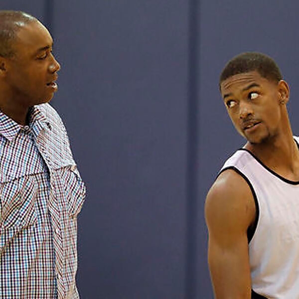 Родной отец выгнал Кори Хиггинса из НБА. Он приехал в Европу и стал топом