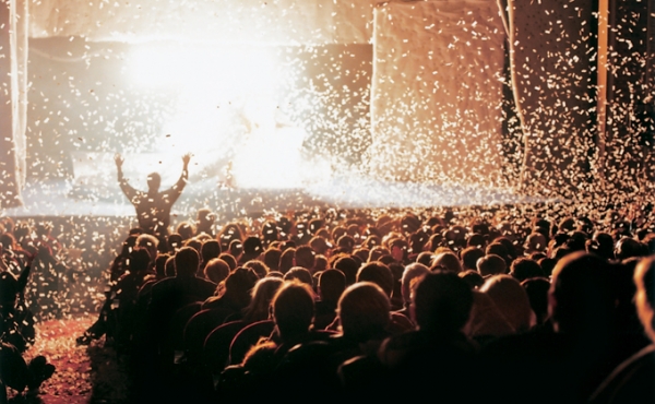 Первое &laquo;сНежное шоу&raquo; Славы Полунина собрало аншлаг в Новосибирске