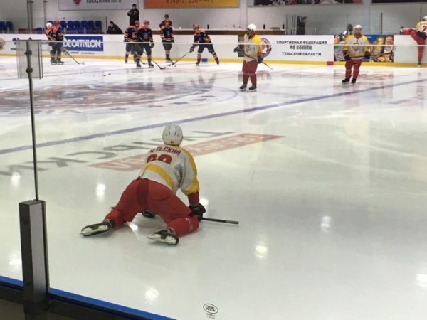 «Тропик» открыл победный счет в Чемпионате студенческой хоккейной лиги 