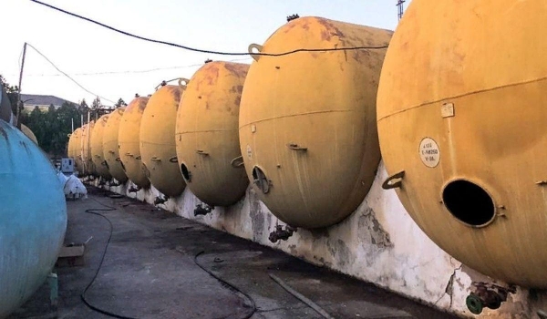 Крупную партию нелегального алкоголя изъяли в Дербенте