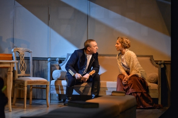 Спектакль &laquo;Отец&raquo; Омской драмы с триумфом прошел в Челябинске