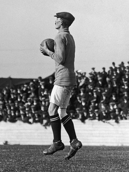 Вратари в кепках – символ футбола прошлого. Яшин играл в ней, потому что верил: приносит удачу