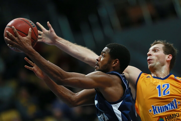 Родной отец выгнал Кори Хиггинса из НБА. Он приехал в Европу и стал топом