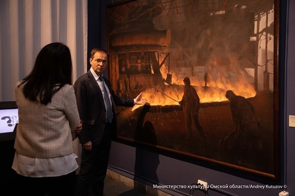 Мединский пошел в омский музей и весь вечер восхищался картинами