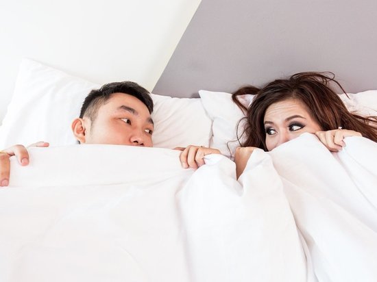 Интерес женщин к сексу снижается из-за мужчин, показало исследование