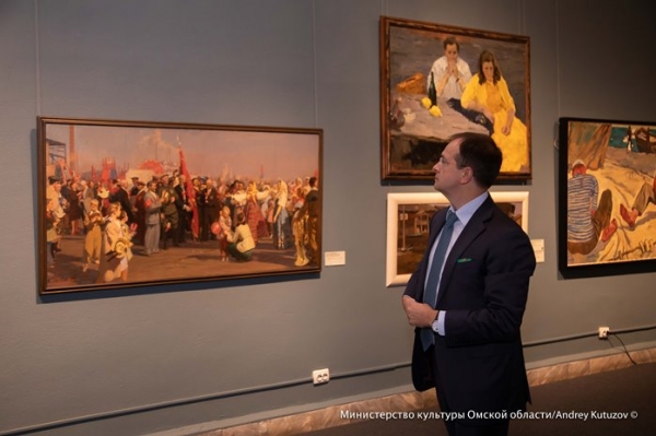 Мединский пошел в омский музей и весь вечер восхищался картинами