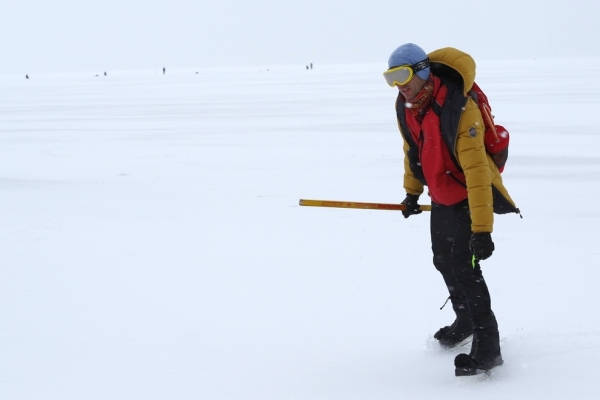 Конькобежный сезон на Обском водохранилище открыли новосибирцы