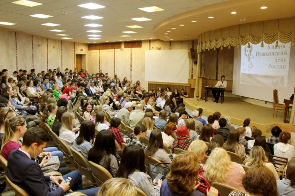 Оксана МОСКОВЦЕВА: &laquo;Библиотека сегодня &ndash; не скучное хранилище книг&raquo;