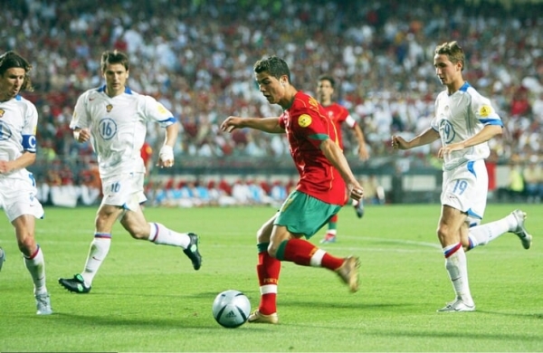 &laquo;Все вратари &ndash; дураки! Это я еще спокойный&raquo;. Гильерме вспоминает пальцы в задницах, а Сычев &ndash;&nbsp;модный лук Смородской