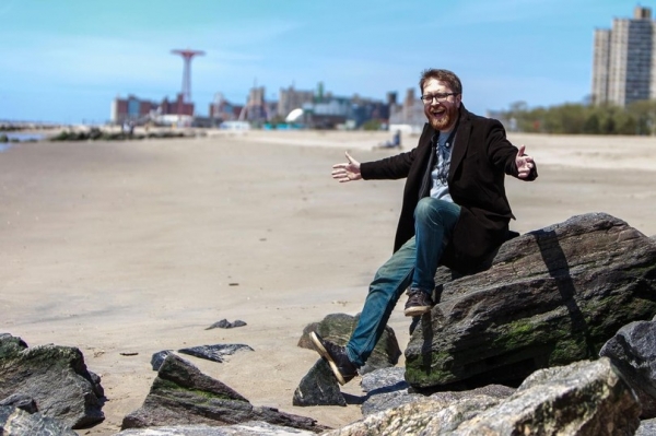 Автор тотального диктанта Андрей Геласимов: «ЕГЭ сдают, а грамотно писать не могут»