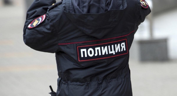 В Симферополе центральную площадь оцепила полиция