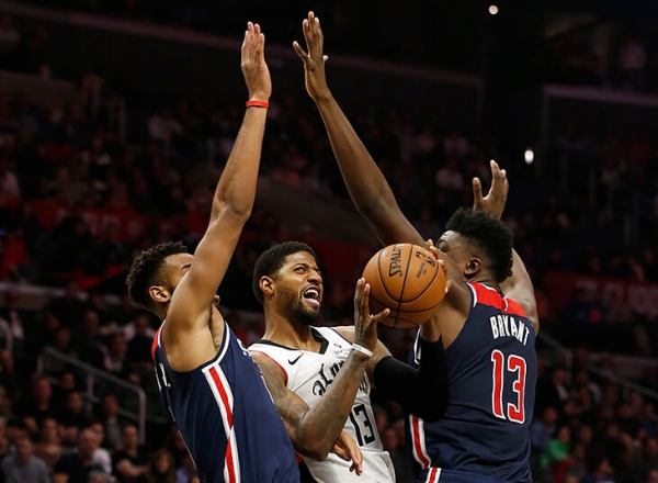 Гонка за MVP НБА. Яннис проводит один из лучших сезонов в истории, даже Харден и Леброн ему не конкуренты