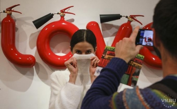 &laquo;Искусство это форма балдежа&raquo; - Сибирский иронический концептуализм показали новосибирцам