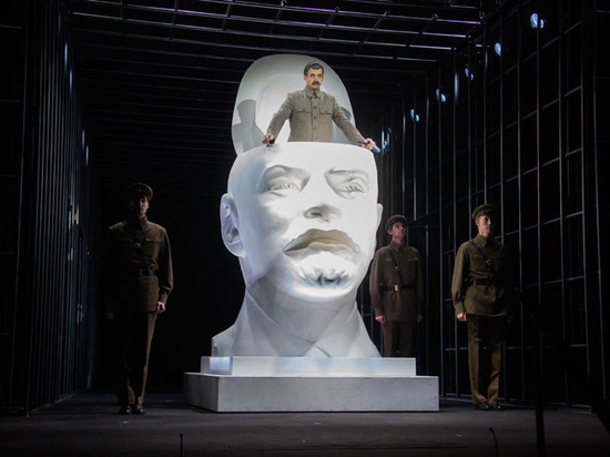 Дочь Марка Захарова об отце: &laquo;Я слышу, как он меня ругает&raquo;