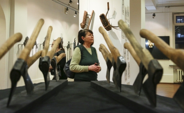 &laquo;Искусство это форма балдежа&raquo; - Сибирский иронический концептуализм показали новосибирцам