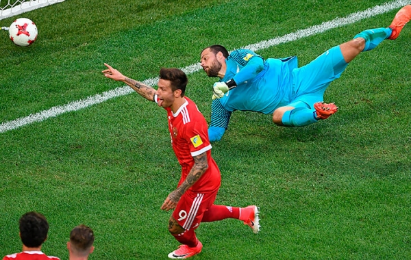 Смолов и предложения из Европы: был близок к «Дортмунду» и «Вест Хэму», а с «Бордо» даже не разговаривал