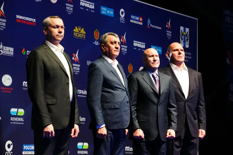 Чемпионат России по греко-римской борьбе проходит в Новосибирске