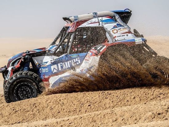 Уралец Карякин закончил этап Дакара на 11-ом место, но поднялся на второе