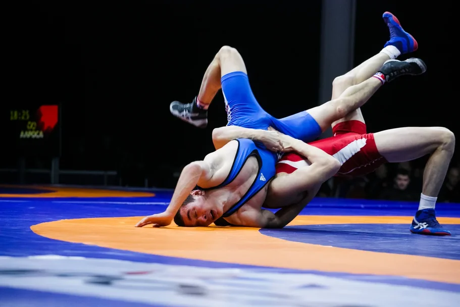 Чемпионат России по греко-римской борьбе проходит в Новосибирске