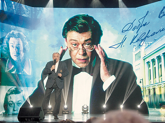 Внучка Караченцова вышла на сцену "Ленкома"