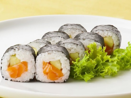 Россиян попросили забыть про суши и отбивные с кровью