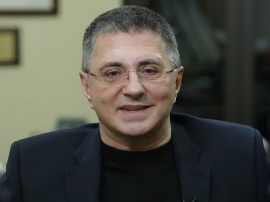 Доктор Мясников призвал заблокировать российских туристов в Китае из-за коронавируса