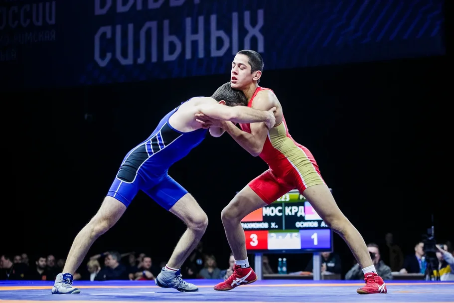 Чемпионат России по греко-римской борьбе проходит в Новосибирске