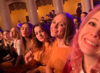 В высшую лигу КВН пробилась команда «Я обиделась» из Новосибирска