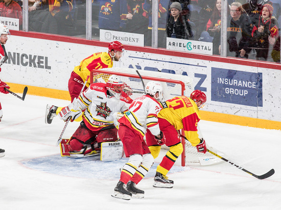 Невероятный камбэк «Йокерита» вывел «Ак Барс» в плей-офф