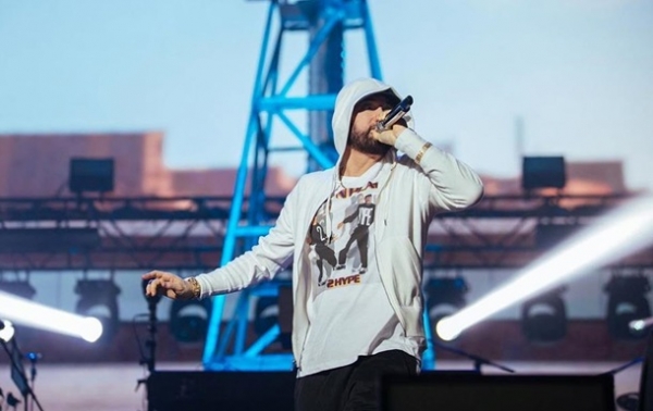 Эминем без анонса выпустил новый альбом