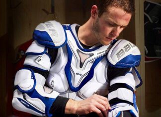 Зачем нужны хоккейные нагрудники