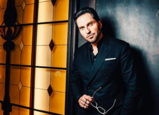 Летим со мной: Артур Пирожков снял в клипе жену