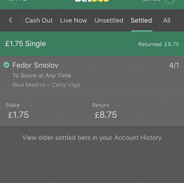 &laquo;Давайте подпишем его в &laquo;Барсу&raquo;! Реакция испанцев на гол Смолова: шок фанов &laquo;Реала&raquo;, восторг остальных