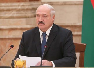 Лукашенко упрекнул Россию в обмане с ценами на газ