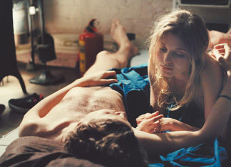 Актеры раскрыли особенности съемок интимных сцен: «Должно быть желание»