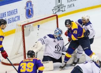 Тверская хоккейная команда не дала самоуверенном сопернику «пройтись по себе»