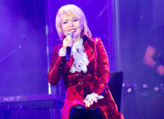 Ольга Кормухина взорвала фанатов любовью